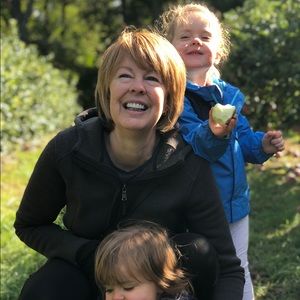 Meet your Posher, Lorrie